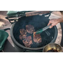 Big Green Egg 16