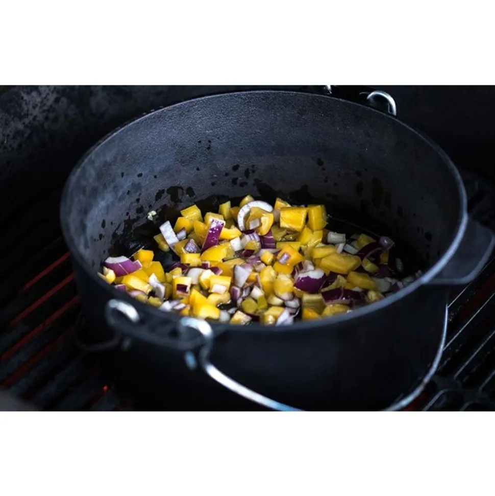 Big Green Egg Cast Iron Dutch Oven