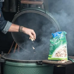 Big Green Egg Cherry Wood Chips 2,9L