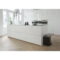Brabantia Bo pedaalemmer 36 liter met kunststof binnenemmer Matt Black