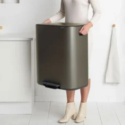 Brabantia Bo pedaalemmer 60 liter met kunststof binnenemmer Platinum