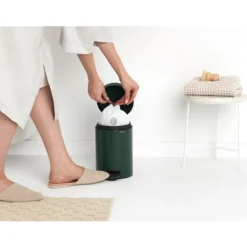 Brabantia newIcon pedaalemmer 3 liter met kunststof binnenemmer Pine Green