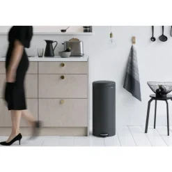 Brabantia newIcon pedaalemmer 30 liter met kunststof binnenemmer Mineral Infinite Grey