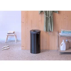 Brabantia Wasbox 35 liter met kunststof deksel Matt Black / Dark Grey