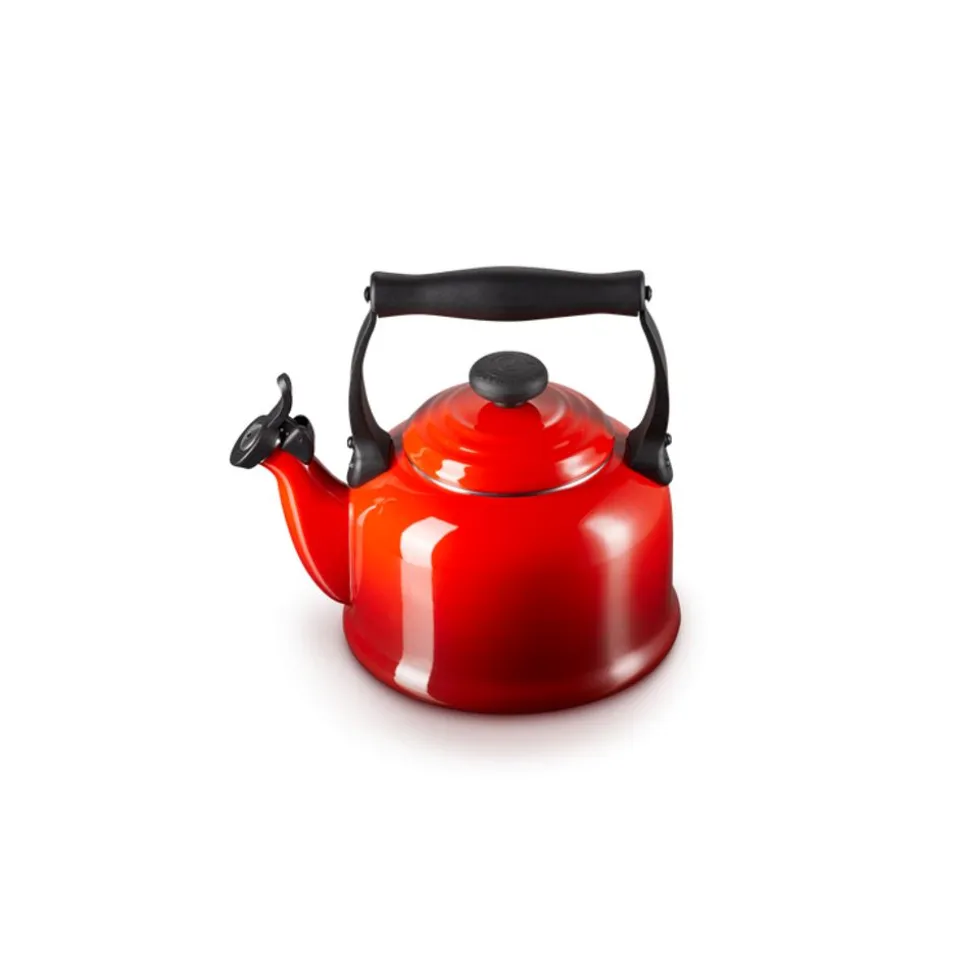 Le Creuset Tradition Fluitketel 2,1l Kersenrood