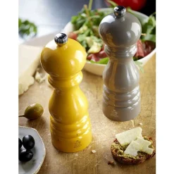 Peugeot Paris u'Select Manuele zoutmolen u'Select in gelakt hout, saffraangeel, 18 cm