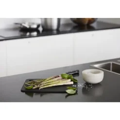 Point-Virgule snijplank met sapgeul uit houtvezel zwart 29.8x23.5x0.6cm FSC MIX