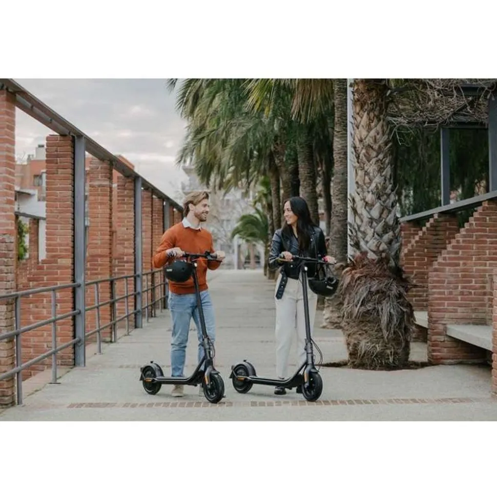 Segway-Ninebot Kickscooter F2 Plus E Powered by Segway - E-step - Actieradius: 55km - Snelheid: 25km/h