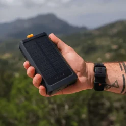 Xtorm XG2S101 Go2 Powerbank Zonnepaneel en Zaklamp 10.000 mAh - 15W